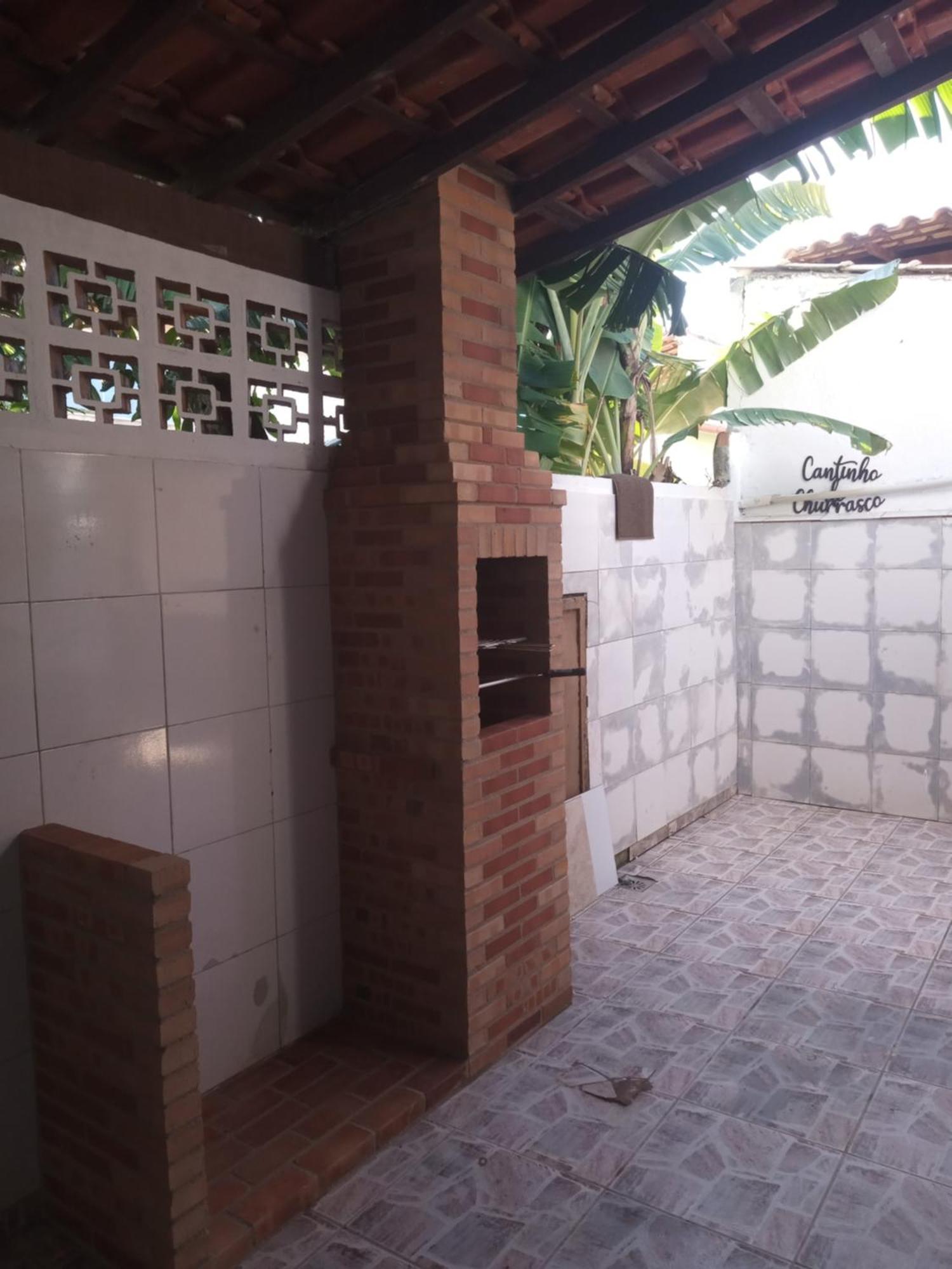 Casa De Praia Em Jacone - Centro De Jacone - Comercios E Mercado! Exterior photo